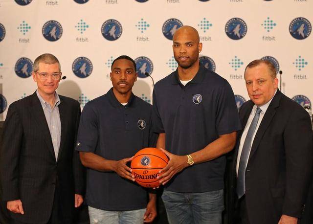 他深吸一口 他深吸一口