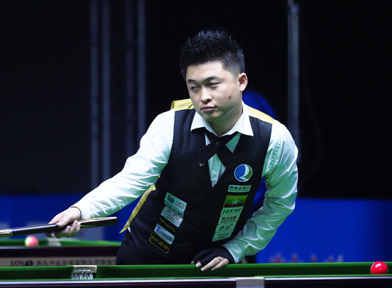 当火箭通过 当火箭通过